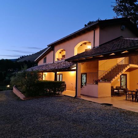 Agriturismo L'Ulivo Padula Dış mekan fotoğraf