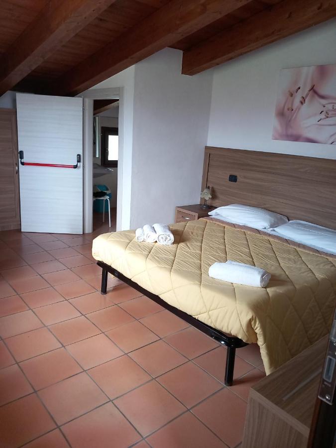 Agriturismo L'Ulivo Padula Dış mekan fotoğraf